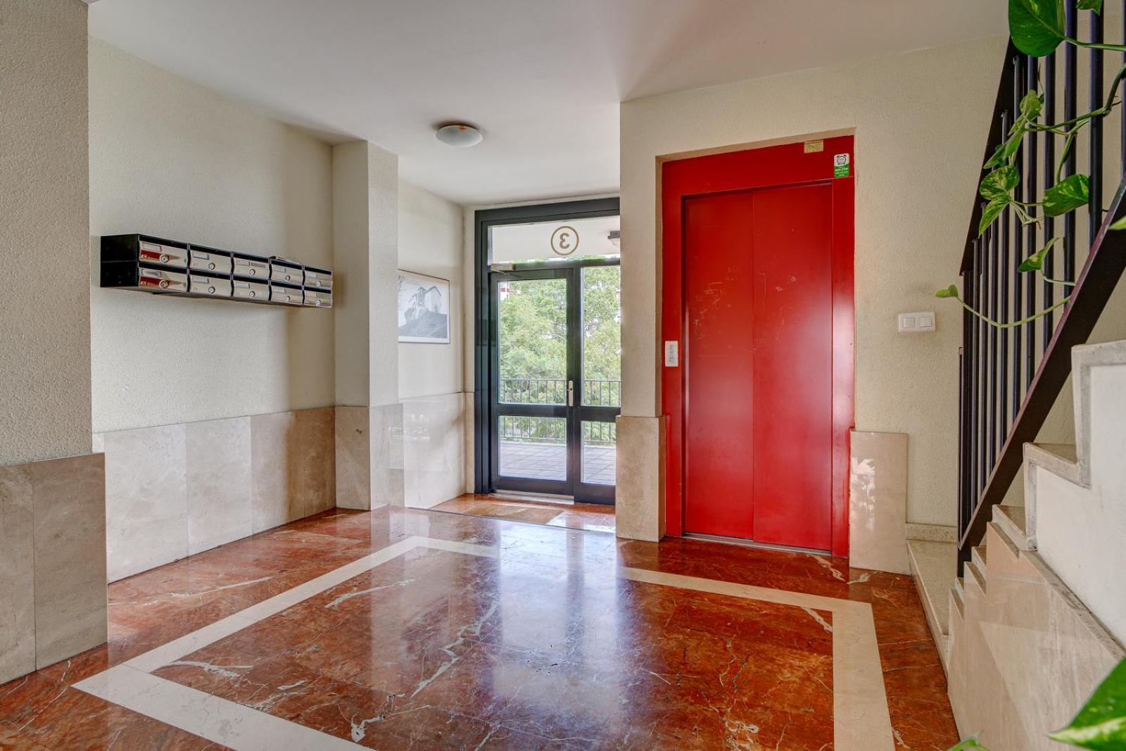 Luminoso Atico Con Terraza, Irun, Parking, 4Pax Apartment Bagian luar foto